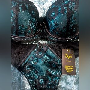 Beautiful lingerie set from Versace 19•69